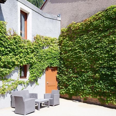 Logis Des Trois Massifs Hotel Claix  Eksteriør billede