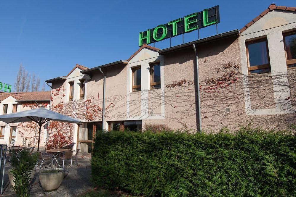 Logis Des Trois Massifs Hotel Claix  Eksteriør billede